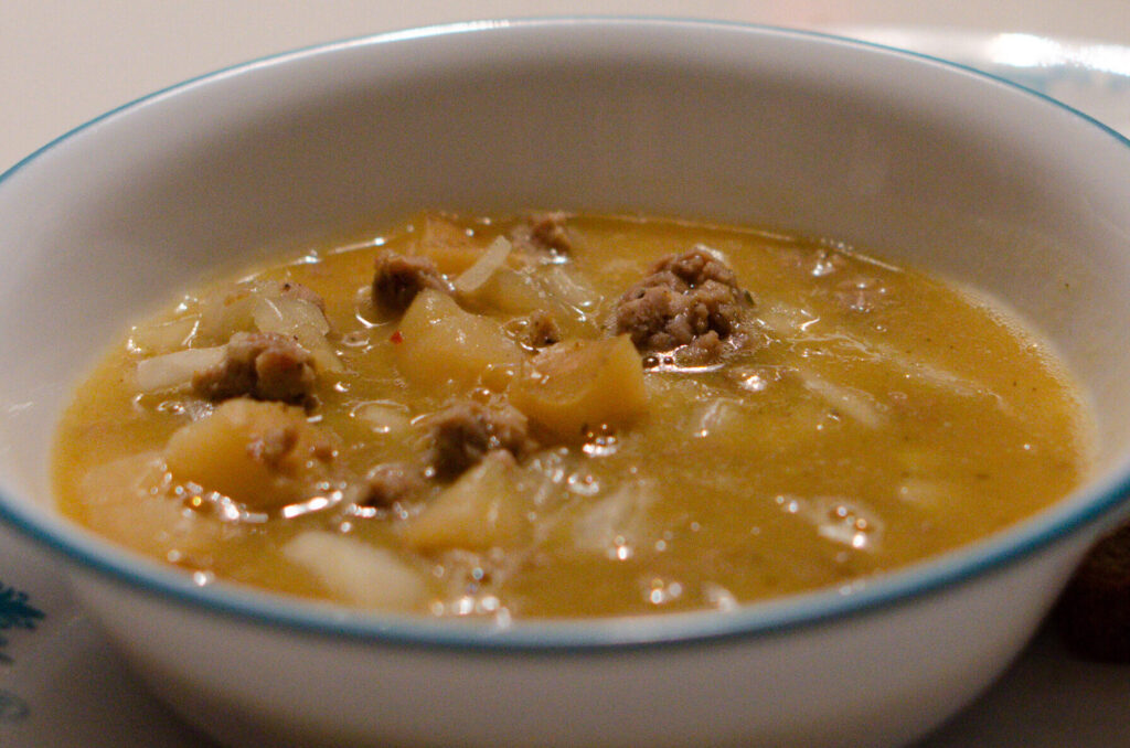 No Fuss Sausage + Potato soup from Canned Potatoes – 30 minute Recipe